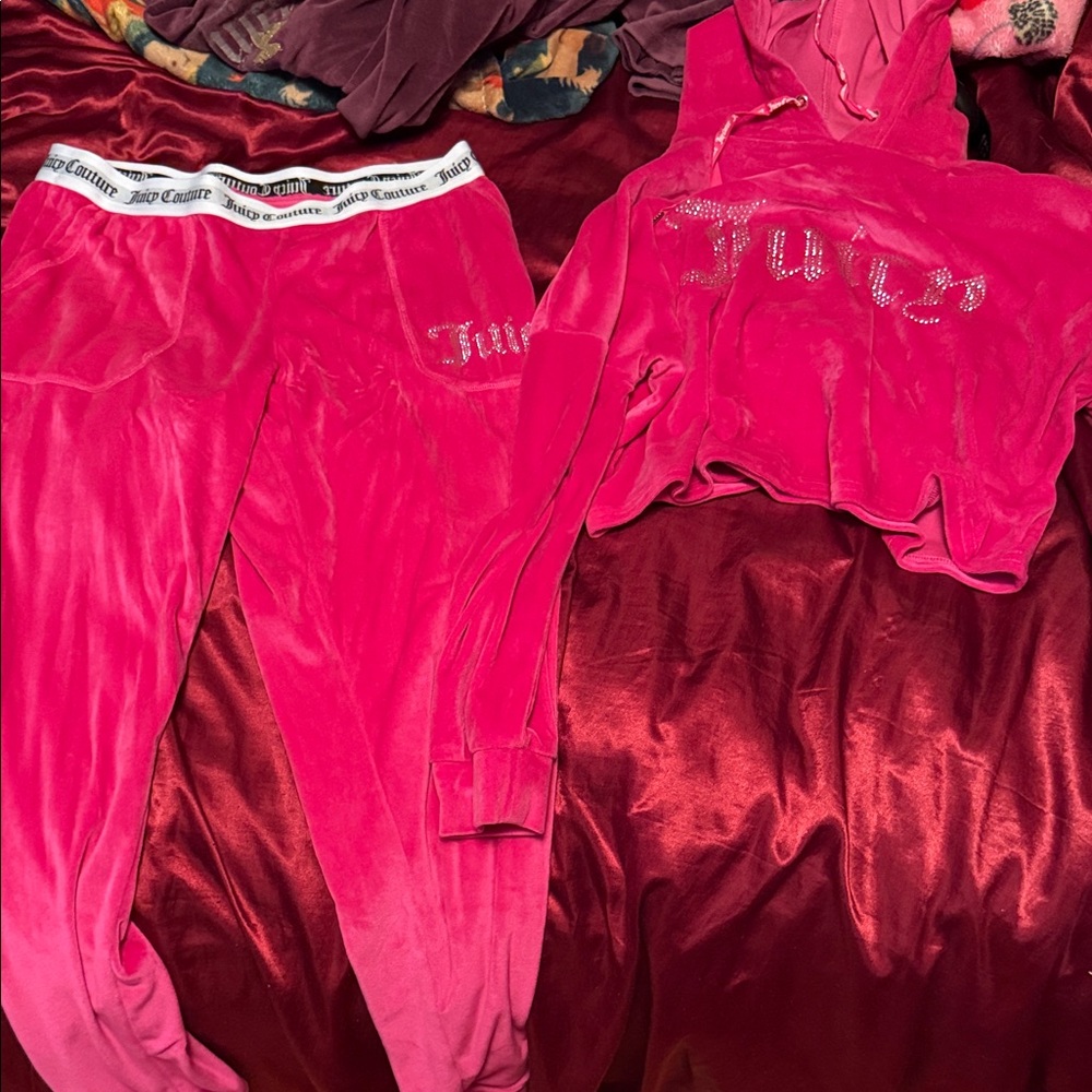 Juicy Couture Fuchsia Velour Set